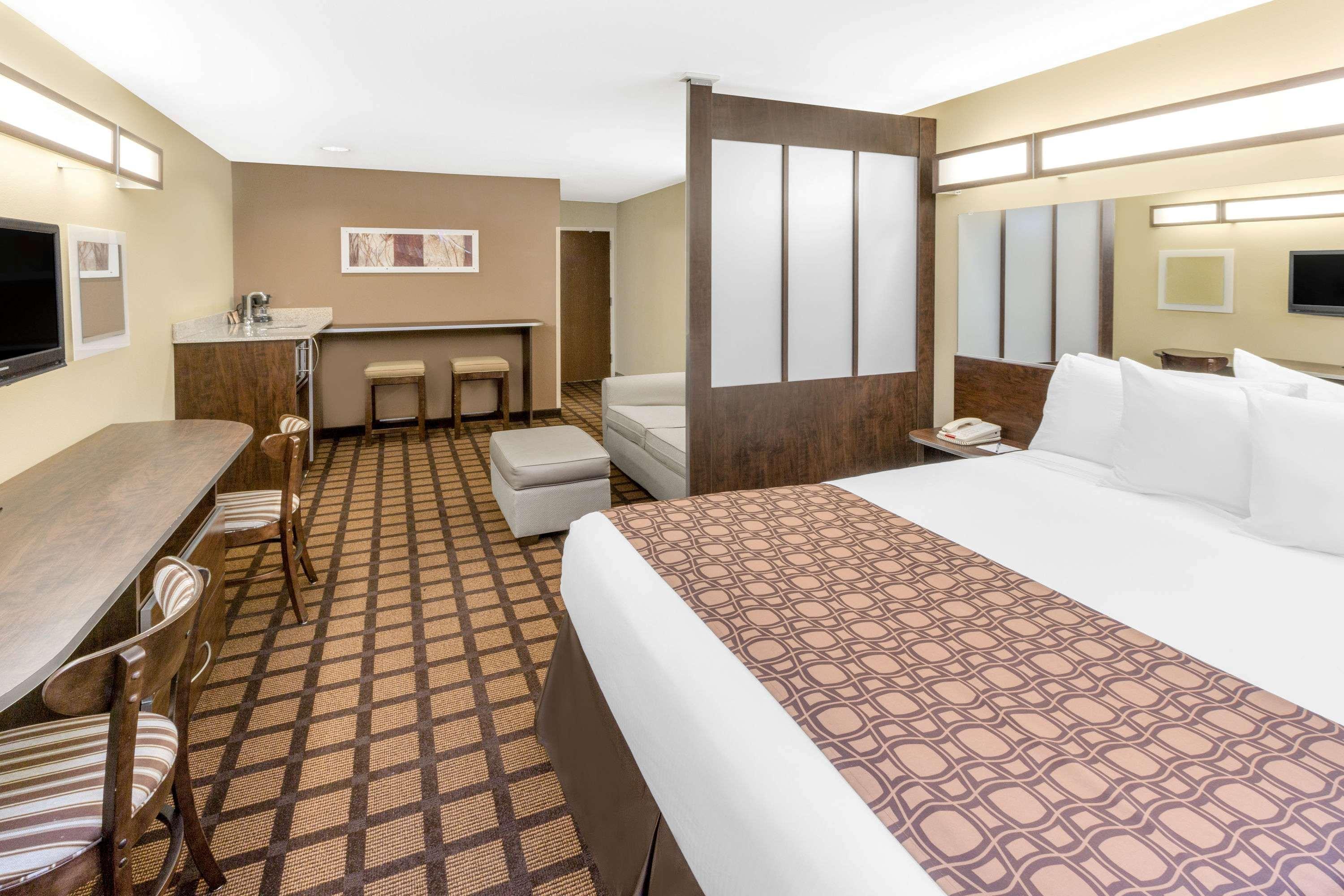 Microtel Inn & Suites By Wyndham Ozark Zewnętrze zdjęcie