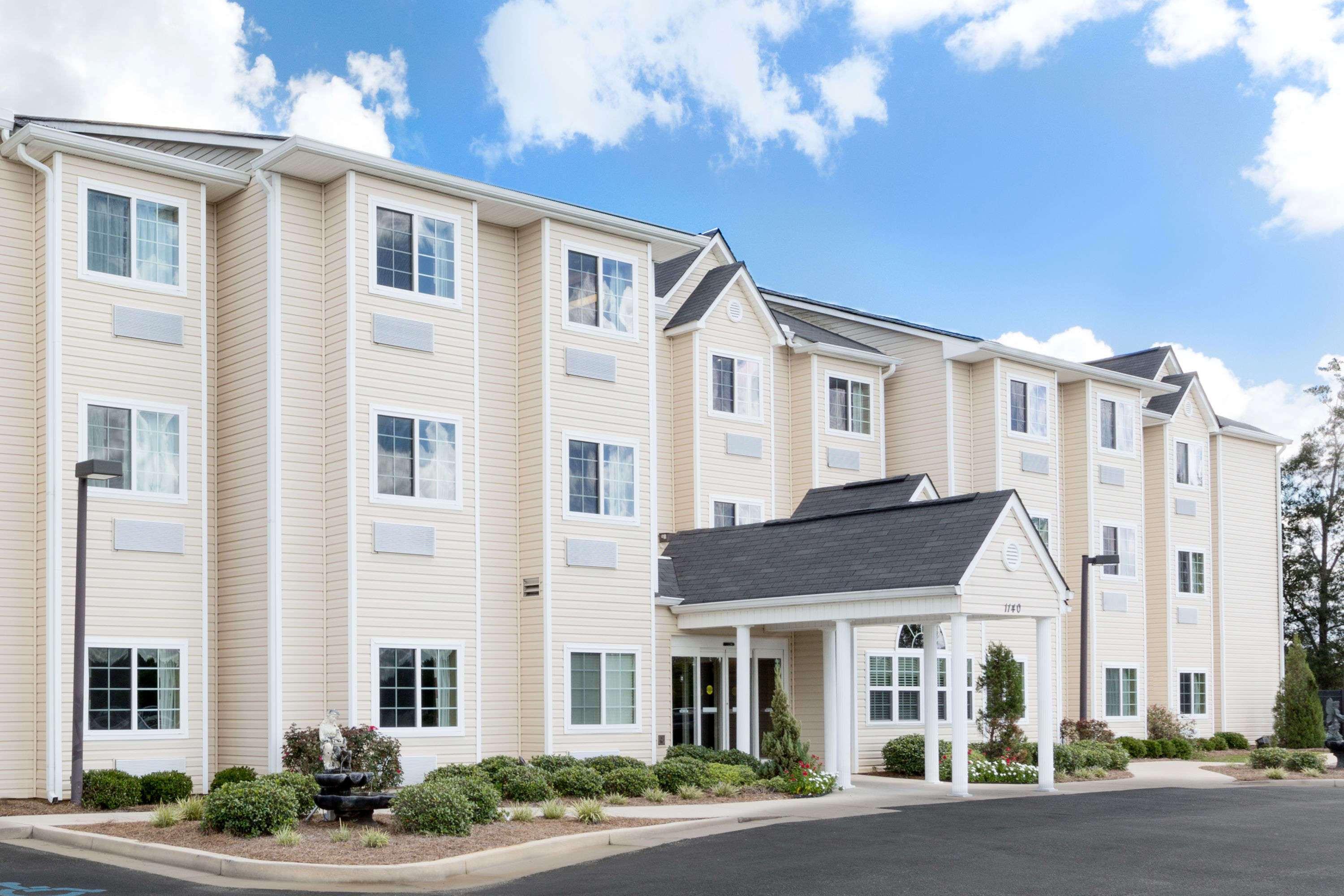 Microtel Inn & Suites By Wyndham Ozark Zewnętrze zdjęcie